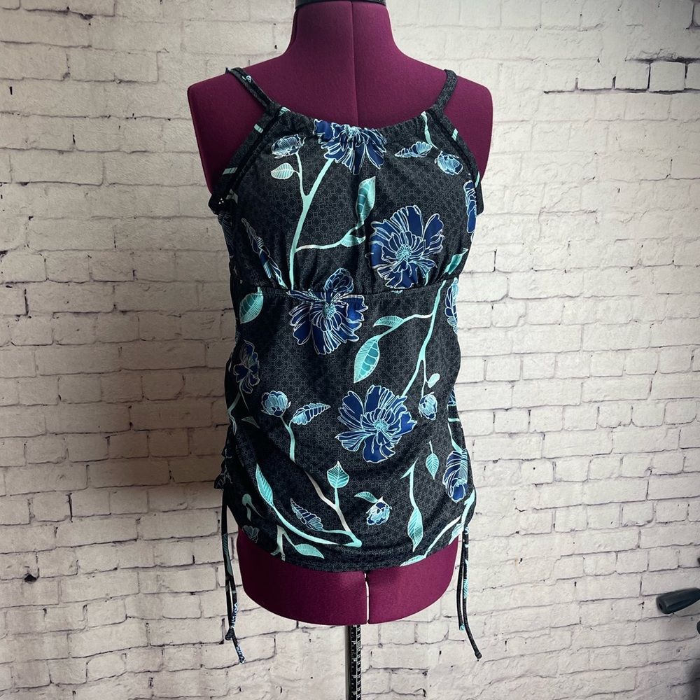 Avenue floral Tankini swimsuit top black with floral print size 16W